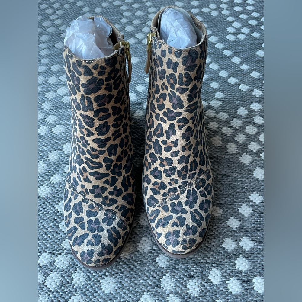 TOMS Sadie Leopard Print Wedge Ankle Boots Womens Sz 7.5 zip up shoes animal - Picture 3 of 14